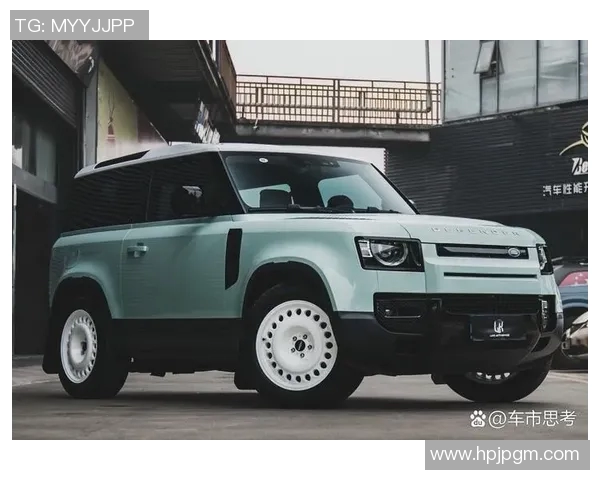 足球明星驾驭路虎卫士展现豪华与力量的完美结合